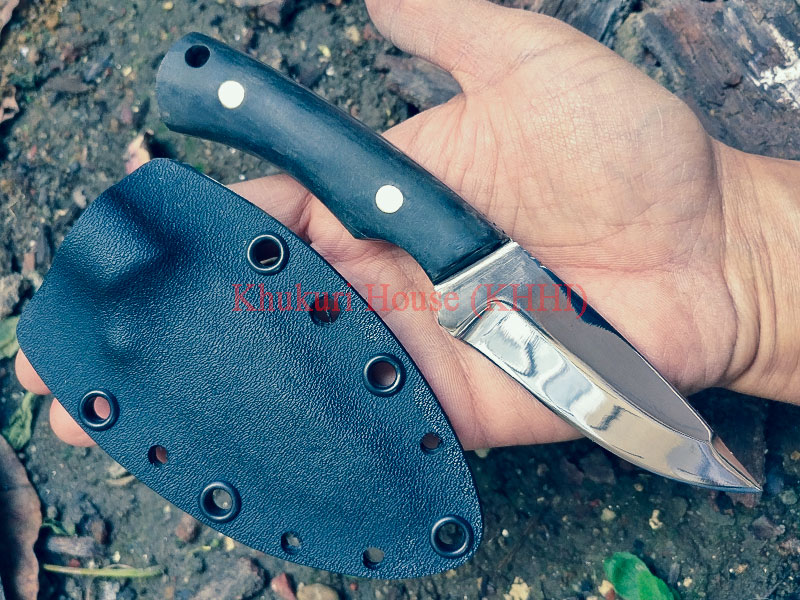 palm fit conceal blade; neck knife 
