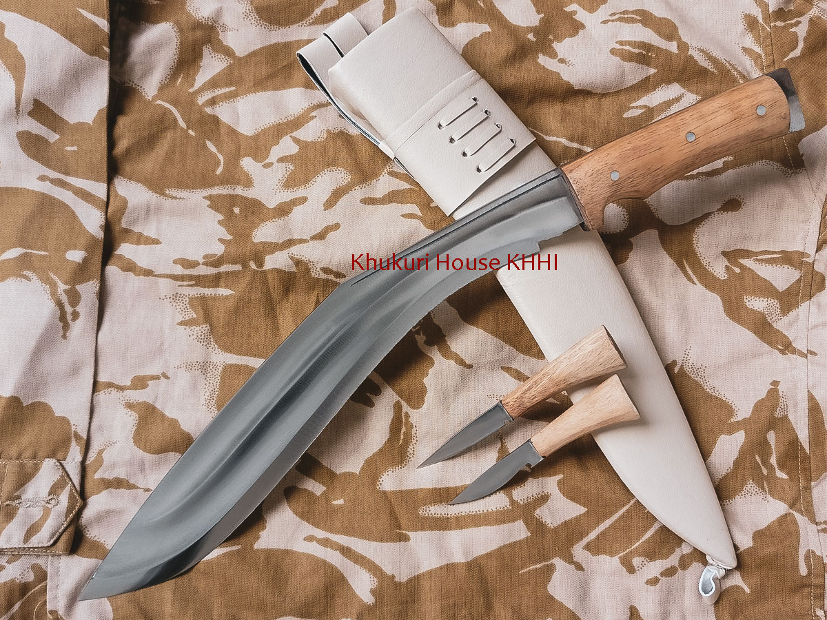 Defender, the Elite Kukri for Desert Military 