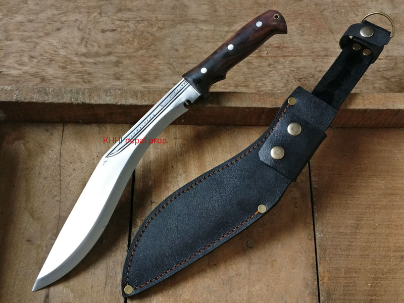 pathfinder kukri with traditonal sirupate blade