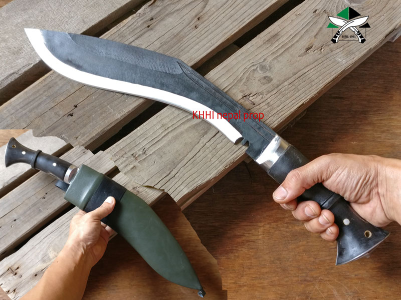 WoodCutter Khukuri Heavy Log forged as a hardcore jungle knife