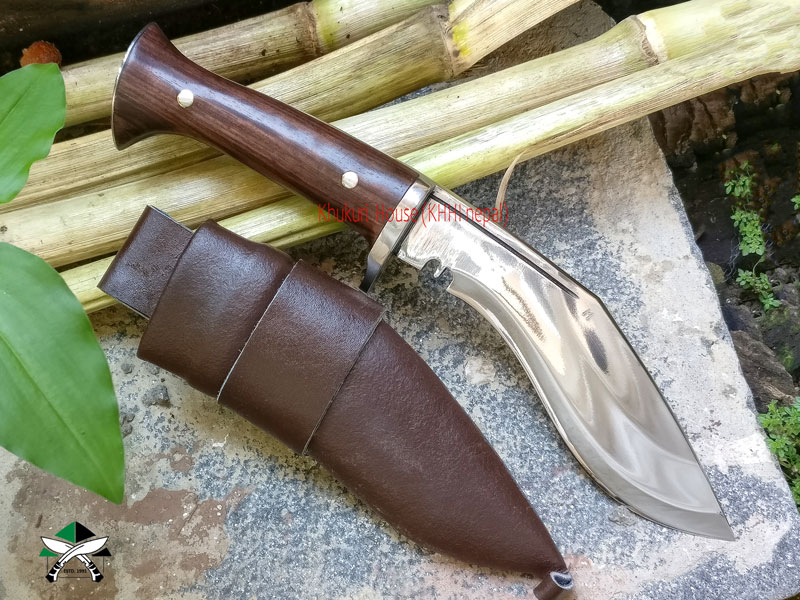 https://www.khukurihouseonline.com/public/images/upload/product/mini-angkhola-guard-kukri-little-master.jpg