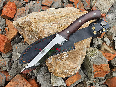 KnifeMan (I Cut; I Survive)