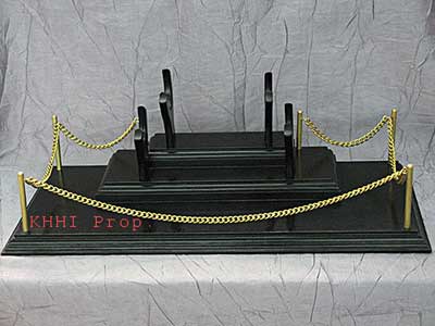 Exclusive Kukri Display Stand (Royal)