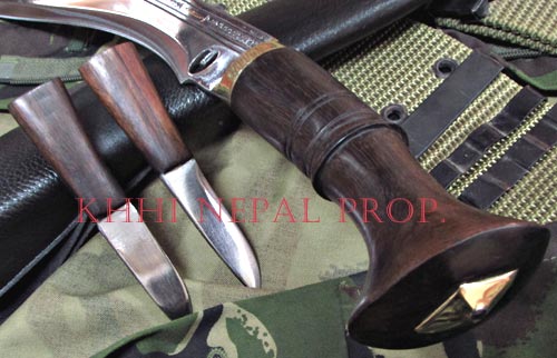 Handle of ChainPure khukuri