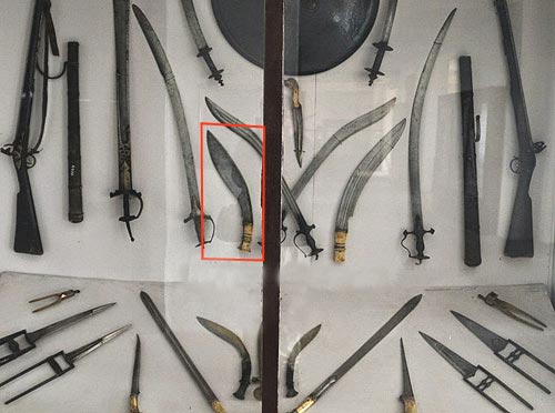 weapons of King Prithvi, Chauni Museum (Nepal)